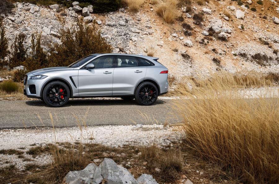  Jaguar F-Pace SVR 2018 года  (WW) (фото 78 из 115)